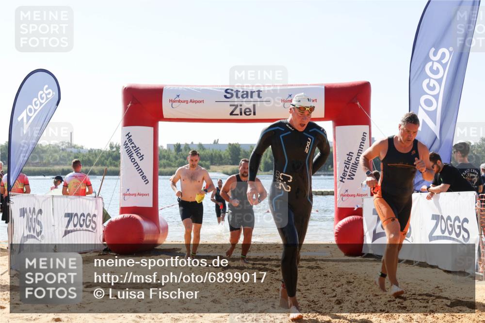 01.09.2024 - 17. Tribühne Triathlon Luisa Fischer http://msf.ph/oto/6899017 01.09.2024 11:45:56 Schwimmen 565, 598, 600, 654, 663, 675, 691 meine-sportfotos.de