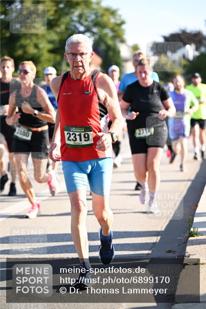 01.09.2024 - BARMER Alsterlauf Dr. Thomas Lammeyer http://msf.ph/oto/6899170 01.09.2024 09:37:01 Laufen 2880, 35, 2319, 2716 meine-sportfotos.de