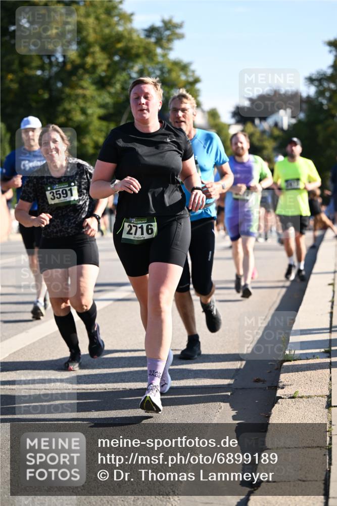 01.09.2024 - BARMER Alsterlauf Dr. Thomas Lammeyer http://msf.ph/oto/6899189 01.09.2024 09:37:02 Laufen 3591, 2716 meine-sportfotos.de