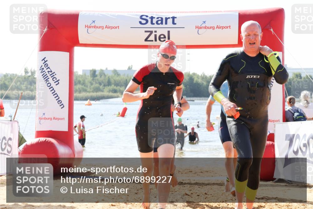 01.09.2024 - 17. Tribühne Triathlon Luisa Fischer http://msf.ph/oto/6899227 01.09.2024 11:46:13 Schwimmen 585, 595, 616, 645, 664, 685, 690 meine-sportfotos.de