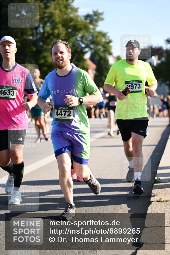 01.09.2024 - BARMER Alsterlauf Dr. Thomas Lammeyer http://msf.ph/oto/6899265 01.09.2024 09:37:05 Laufen 4633, 35, 4472, 2, 973 meine-sportfotos.de