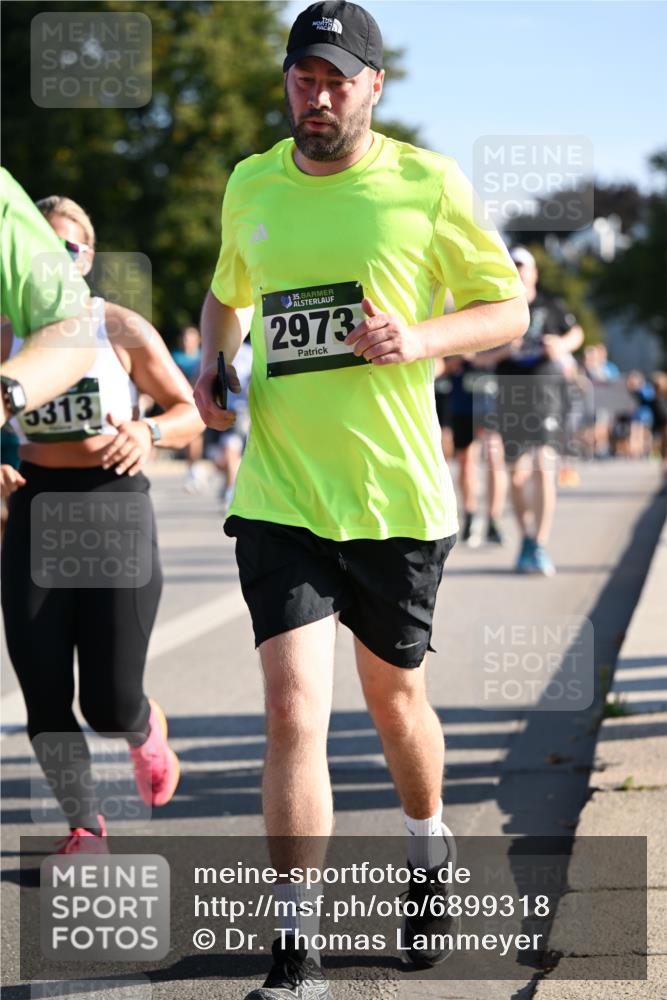 01.09.2024 - BARMER Alsterlauf Dr. Thomas Lammeyer http://msf.ph/oto/6899318 01.09.2024 09:37:06 Laufen 313, 35, 2973 meine-sportfotos.de