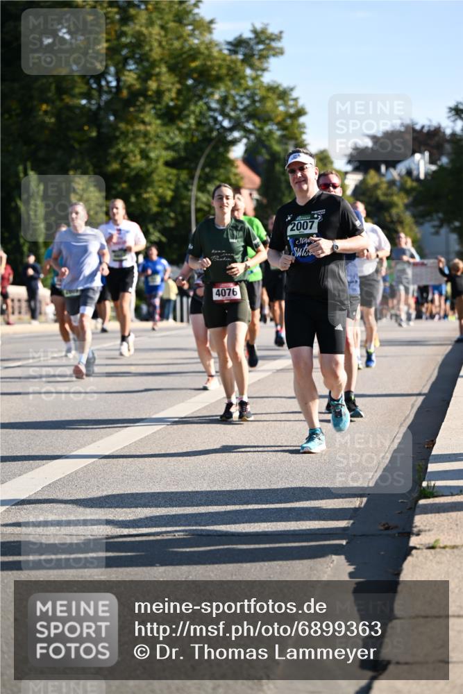 01.09.2024 - BARMER Alsterlauf Dr. Thomas Lammeyer http://msf.ph/oto/6899363 01.09.2024 09:37:07 Laufen 4076, 2007 meine-sportfotos.de