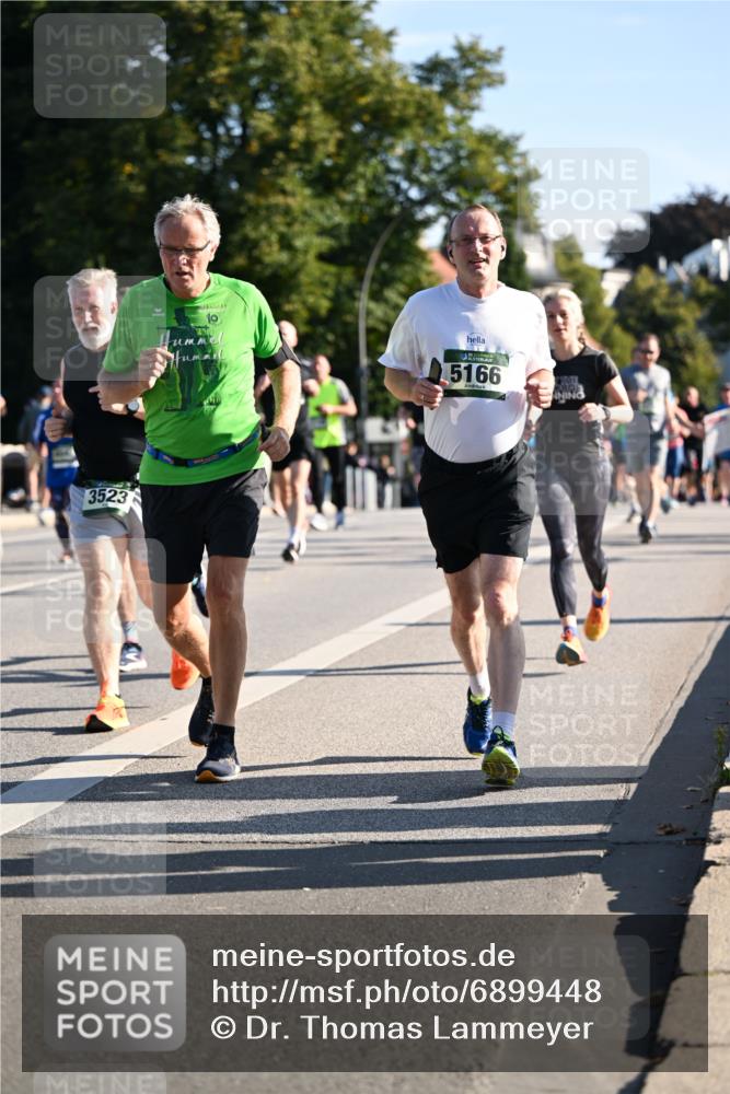 01.09.2024 - BARMER Alsterlauf Dr. Thomas Lammeyer http://msf.ph/oto/6899448 01.09.2024 09:37:11 Laufen 3523, 5166 meine-sportfotos.de
