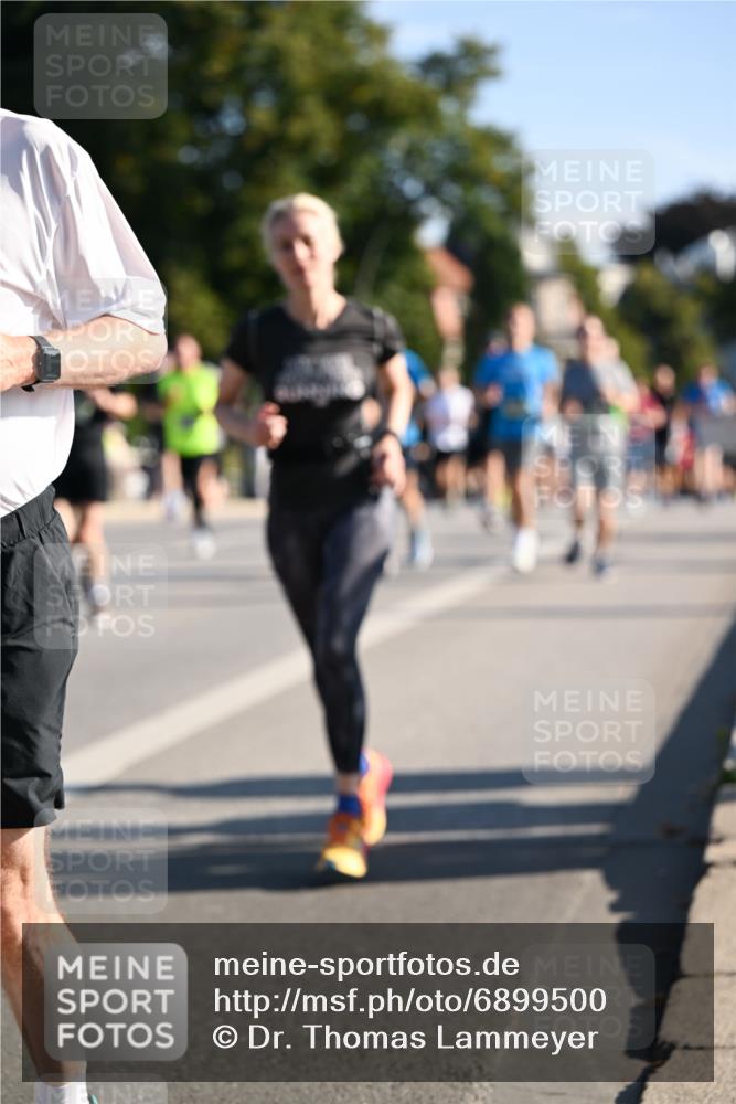 01.09.2024 - BARMER Alsterlauf Dr. Thomas Lammeyer http://msf.ph/oto/6899500 01.09.2024 09:37:12 Laufen  meine-sportfotos.de