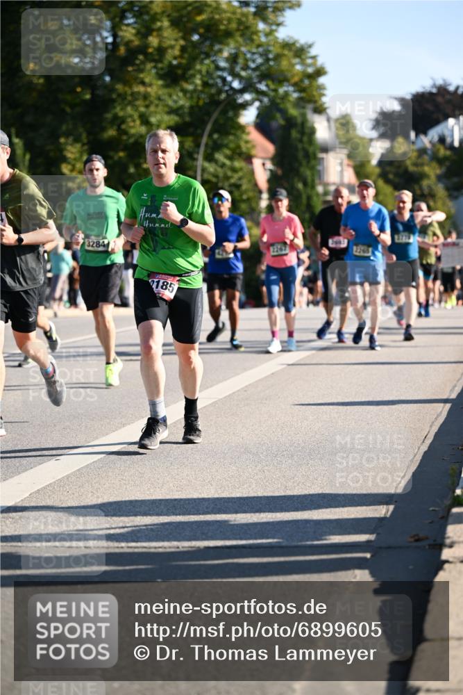 01.09.2024 - BARMER Alsterlauf Dr. Thomas Lammeyer http://msf.ph/oto/6899605 01.09.2024 09:37:17 Laufen 3284, 185, 2267 meine-sportfotos.de