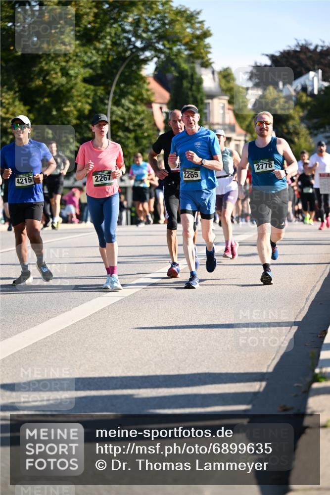 01.09.2024 - BARMER Alsterlauf Dr. Thomas Lammeyer http://msf.ph/oto/6899635 01.09.2024 09:37:19 Laufen 4215, 2267, 2265, 2778 meine-sportfotos.de