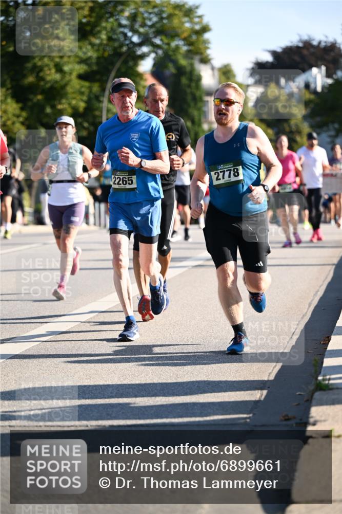 01.09.2024 - BARMER Alsterlauf Dr. Thomas Lammeyer http://msf.ph/oto/6899661 01.09.2024 09:37:21 Laufen 2265, 2778 meine-sportfotos.de