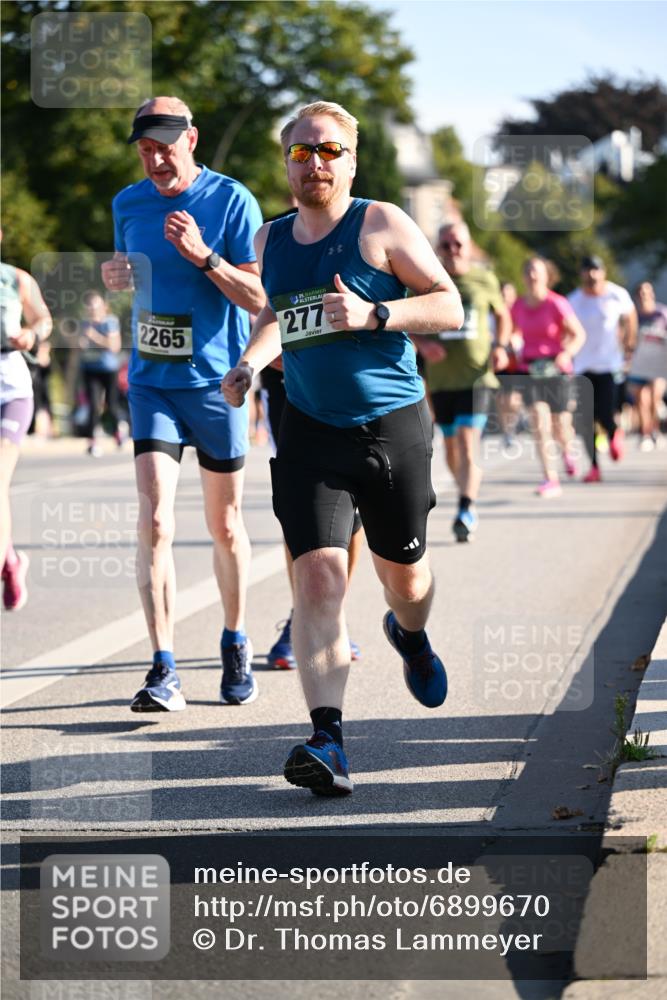 01.09.2024 - BARMER Alsterlauf Dr. Thomas Lammeyer http://msf.ph/oto/6899670 01.09.2024 09:37:21 Laufen 2265, 35, 277 meine-sportfotos.de