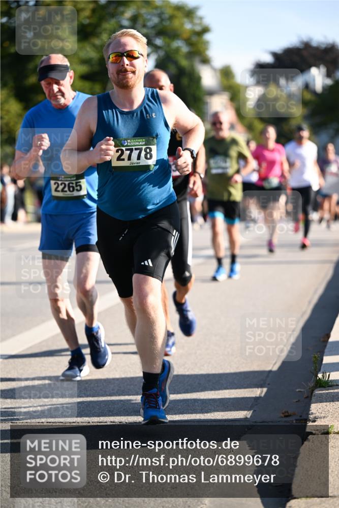 01.09.2024 - BARMER Alsterlauf Dr. Thomas Lammeyer http://msf.ph/oto/6899678 01.09.2024 09:37:21 Laufen 2265, 35, 2778 meine-sportfotos.de