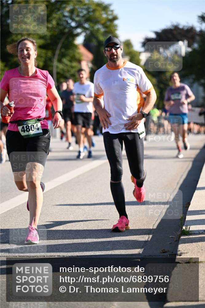 01.09.2024 - BARMER Alsterlauf Dr. Thomas Lammeyer http://msf.ph/oto/6899756 01.09.2024 09:37:26 Laufen 35, 4804 meine-sportfotos.de