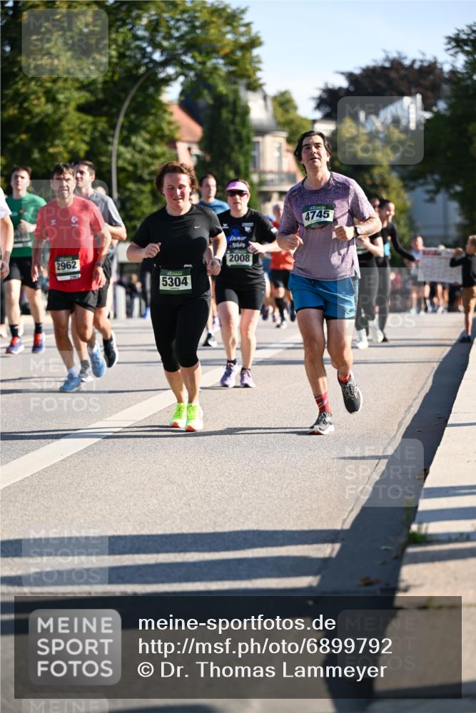01.09.2024 - BARMER Alsterlauf Dr. Thomas Lammeyer http://msf.ph/oto/6899792 01.09.2024 09:37:28 Laufen 9, 47, 2962, 5304, 2008, 4745 meine-sportfotos.de