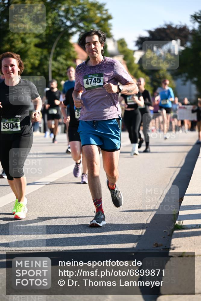 01.09.2024 - BARMER Alsterlauf Dr. Thomas Lammeyer http://msf.ph/oto/6899871 01.09.2024 09:37:29 Laufen 5304, 2, 4745 meine-sportfotos.de