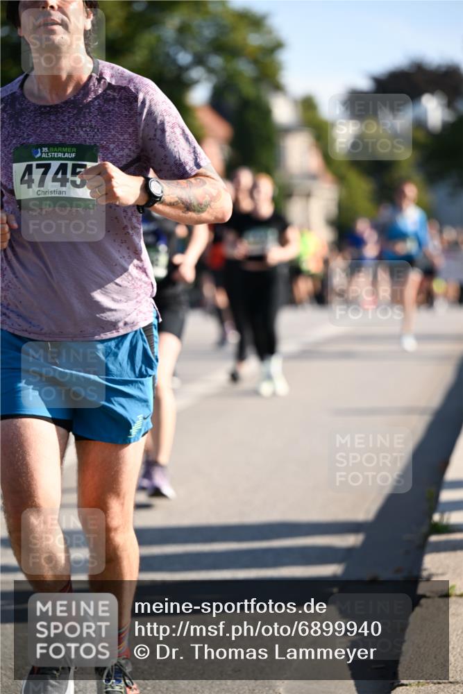01.09.2024 - BARMER Alsterlauf Dr. Thomas Lammeyer http://msf.ph/oto/6899940 01.09.2024 09:37:30 Laufen 35, 4745 meine-sportfotos.de