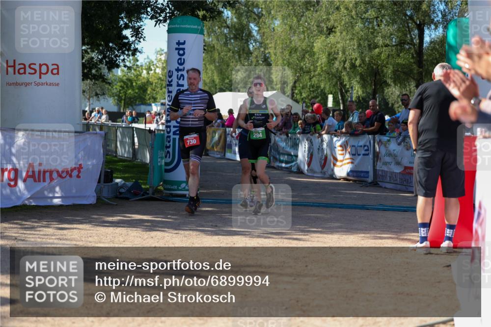 01.09.2024 - 17. Tribühne Triathlon Michael Strokosch http://msf.ph/oto/6899994 01.09.2024 10:55:19 Ziel 149, 294, 730 meine-sportfotos.de