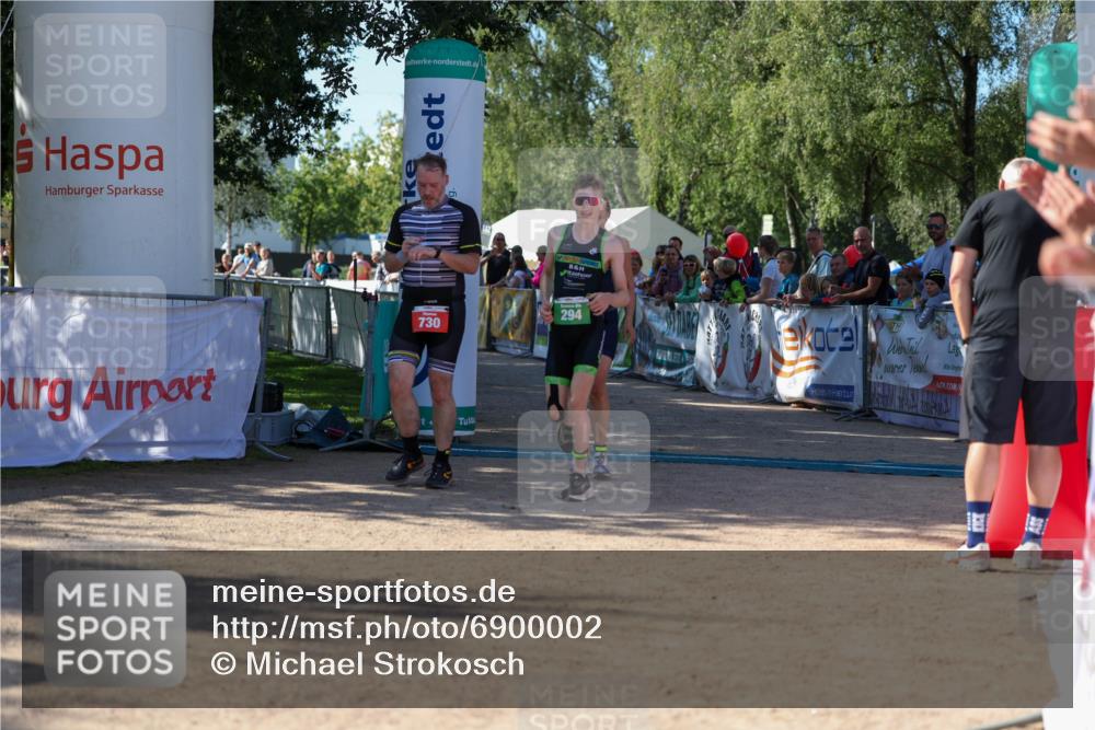 01.09.2024 - 17. Tribühne Triathlon Michael Strokosch http://msf.ph/oto/6900002 01.09.2024 10:55:19 Ziel 149, 294, 730 meine-sportfotos.de