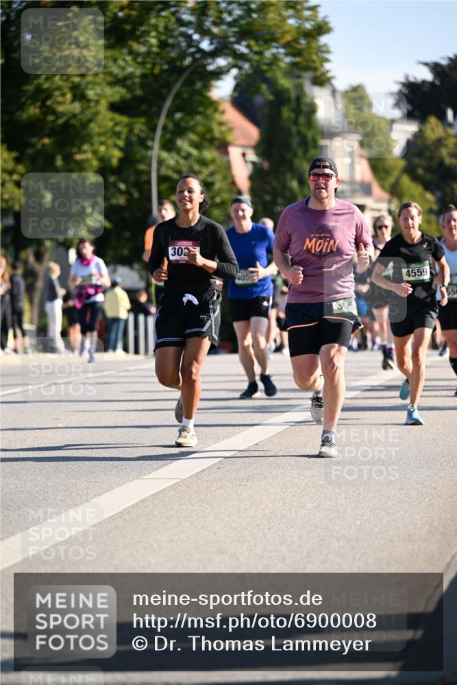 01.09.2024 - BARMER Alsterlauf Dr. Thomas Lammeyer http://msf.ph/oto/6900008 01.09.2024 09:37:37 Laufen 303, 4559 meine-sportfotos.de