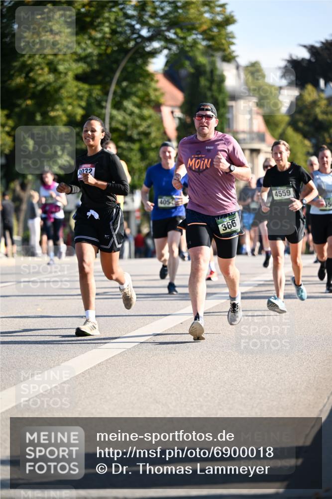 01.09.2024 - BARMER Alsterlauf Dr. Thomas Lammeyer http://msf.ph/oto/6900018 01.09.2024 09:37:37 Laufen 3032, 4054, 366, 4559 meine-sportfotos.de