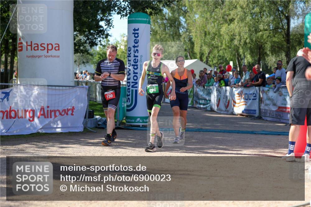 01.09.2024 - 17. Tribühne Triathlon Michael Strokosch http://msf.ph/oto/6900023 01.09.2024 10:55:20 Ziel 149, 294, 730 meine-sportfotos.de