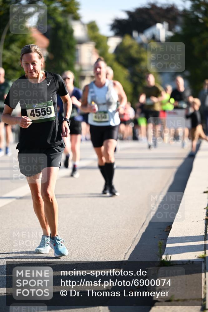 01.09.2024 - BARMER Alsterlauf Dr. Thomas Lammeyer http://msf.ph/oto/6900074 01.09.2024 09:37:40 Laufen 35, 4559 meine-sportfotos.de