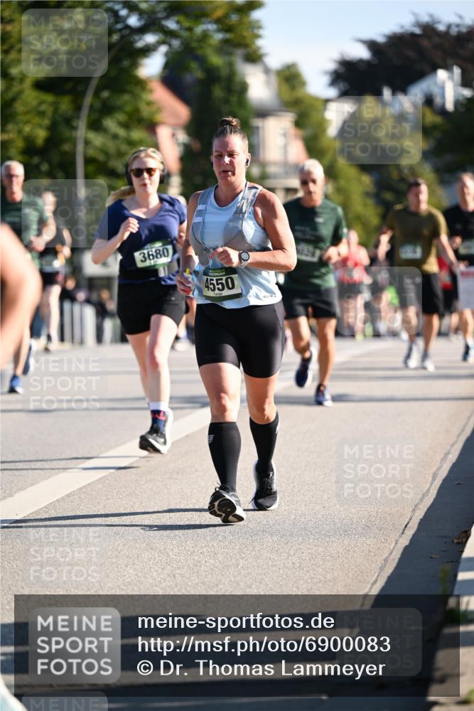 01.09.2024 - BARMER Alsterlauf Dr. Thomas Lammeyer http://msf.ph/oto/6900083 01.09.2024 09:37:41 Laufen 3680, 4550 meine-sportfotos.de