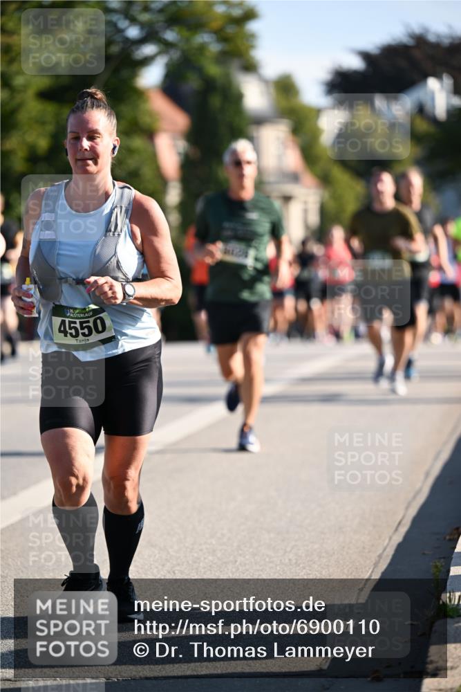 01.09.2024 - BARMER Alsterlauf Dr. Thomas Lammeyer http://msf.ph/oto/6900110 01.09.2024 09:37:43 Laufen 35, 4550 meine-sportfotos.de