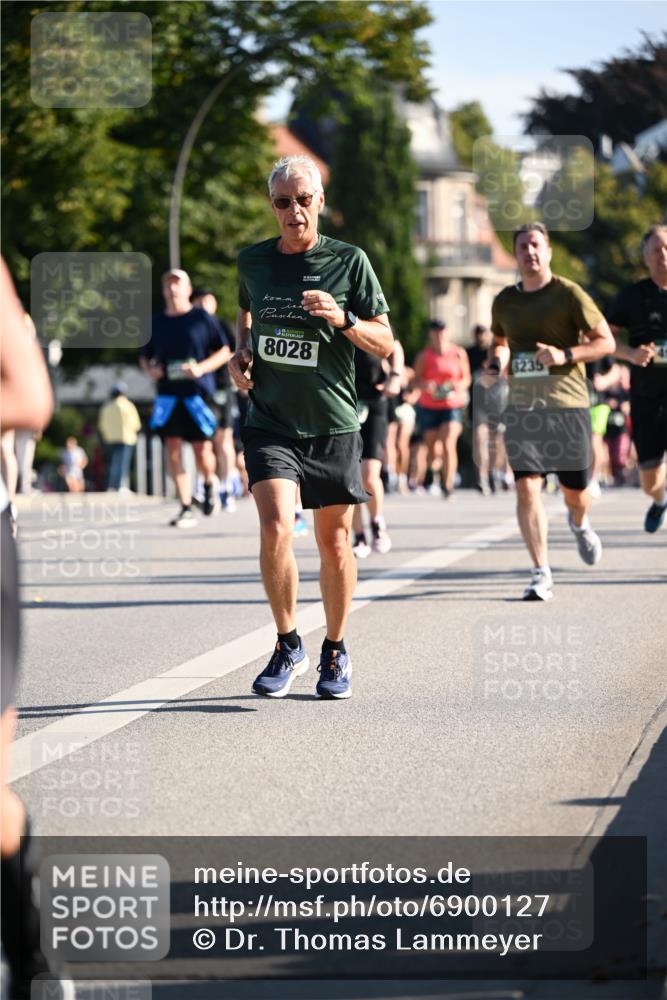01.09.2024 - BARMER Alsterlauf Dr. Thomas Lammeyer http://msf.ph/oto/6900127 01.09.2024 09:37:44 Laufen 8028, 8235 meine-sportfotos.de