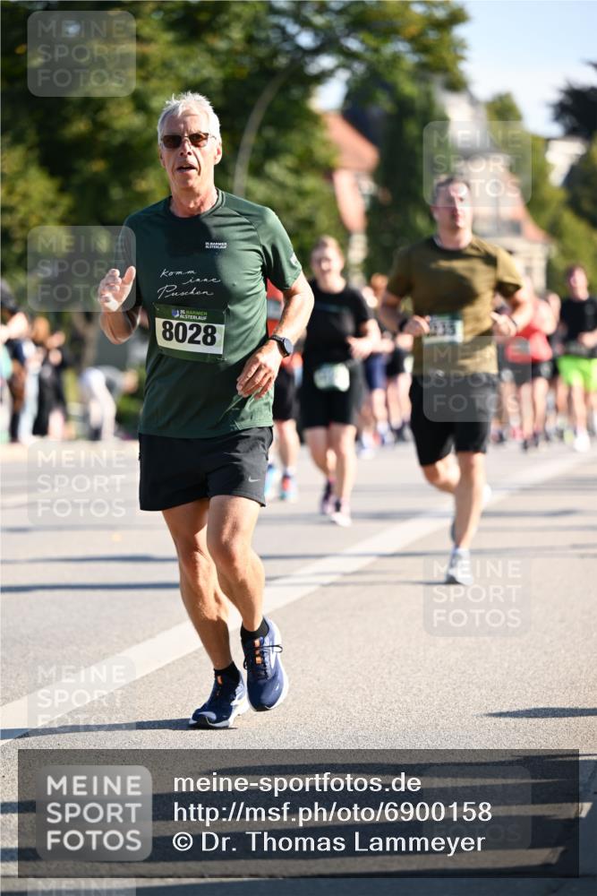 01.09.2024 - BARMER Alsterlauf Dr. Thomas Lammeyer http://msf.ph/oto/6900158 01.09.2024 09:37:45 Laufen 35, 35, 8028 meine-sportfotos.de
