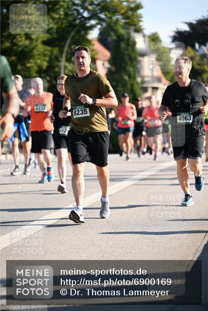 01.09.2024 - BARMER Alsterlauf Dr. Thomas Lammeyer http://msf.ph/oto/6900169 01.09.2024 09:37:46 Laufen 3115, 8235, 412, 4963 meine-sportfotos.de