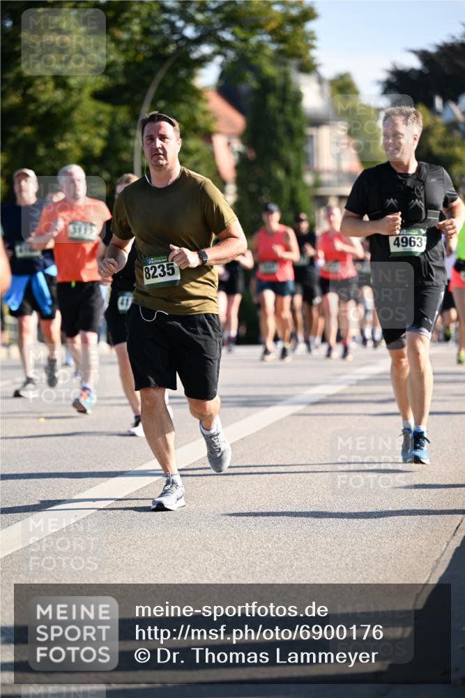 01.09.2024 - BARMER Alsterlauf Dr. Thomas Lammeyer http://msf.ph/oto/6900176 01.09.2024 09:37:46 Laufen 3113, 331, 8235, 4963 meine-sportfotos.de