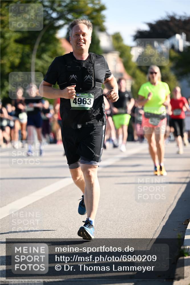 01.09.2024 - BARMER Alsterlauf Dr. Thomas Lammeyer http://msf.ph/oto/6900209 01.09.2024 09:37:47 Laufen 35, 4963 meine-sportfotos.de