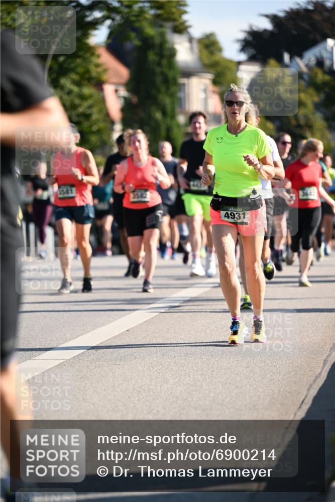 01.09.2024 - BARMER Alsterlauf Dr. Thomas Lammeyer http://msf.ph/oto/6900214 01.09.2024 09:37:48 Laufen 3581, 4931 meine-sportfotos.de