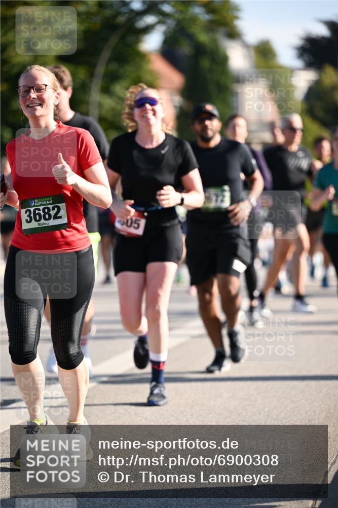 01.09.2024 - BARMER Alsterlauf Dr. Thomas Lammeyer http://msf.ph/oto/6900308 01.09.2024 09:37:53 Laufen 35, 3682, 05 meine-sportfotos.de