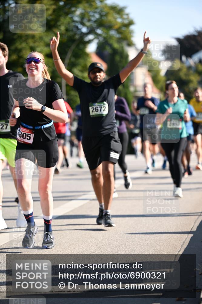 01.09.2024 - BARMER Alsterlauf Dr. Thomas Lammeyer http://msf.ph/oto/6900321 01.09.2024 09:37:54 Laufen 27, 805, 2672 meine-sportfotos.de