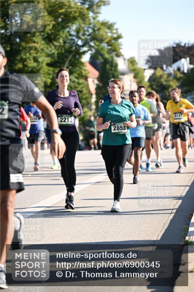 01.09.2024 - BARMER Alsterlauf Dr. Thomas Lammeyer http://msf.ph/oto/6900345 01.09.2024 09:37:55 Laufen 2, 2213, 2853 meine-sportfotos.de