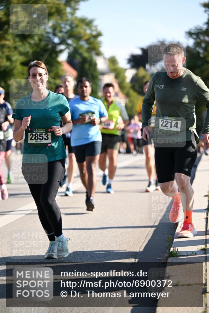01.09.2024 - BARMER Alsterlauf Dr. Thomas Lammeyer http://msf.ph/oto/6900372 01.09.2024 09:37:57 Laufen 35, 2853, 35, 2214 meine-sportfotos.de