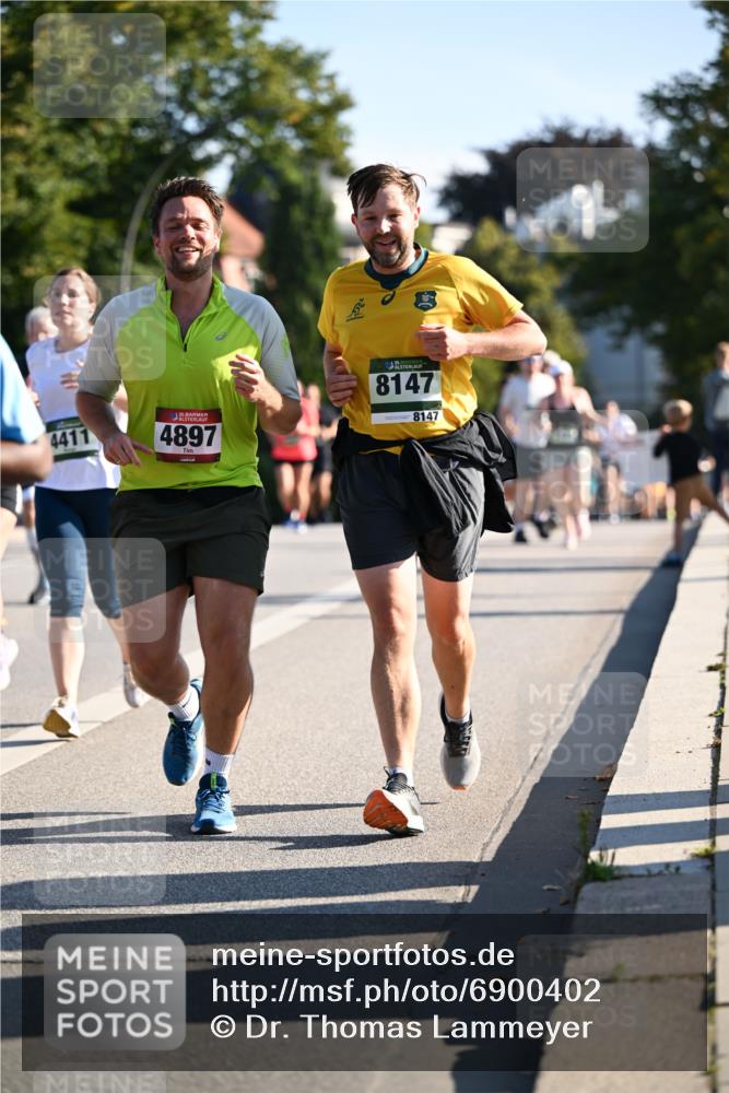 01.09.2024 - BARMER Alsterlauf Dr. Thomas Lammeyer http://msf.ph/oto/6900402 01.09.2024 09:37:59 Laufen 4411, 4897, 8147, 8147 meine-sportfotos.de