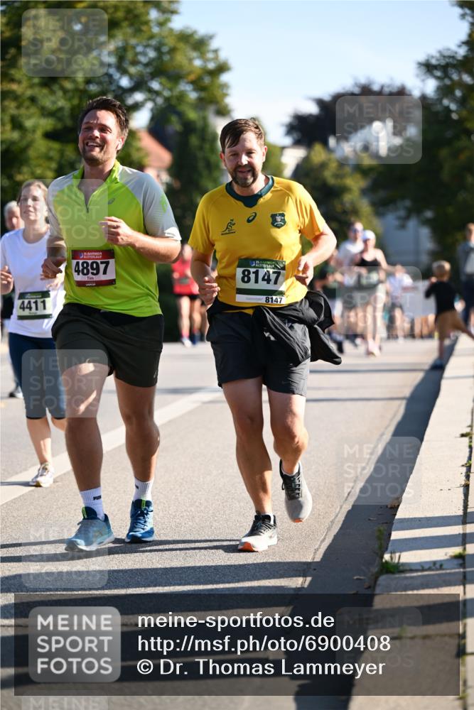 01.09.2024 - BARMER Alsterlauf Dr. Thomas Lammeyer http://msf.ph/oto/6900408 01.09.2024 09:37:59 Laufen 4411, 135, 4897, 15, 8147, 8147 meine-sportfotos.de