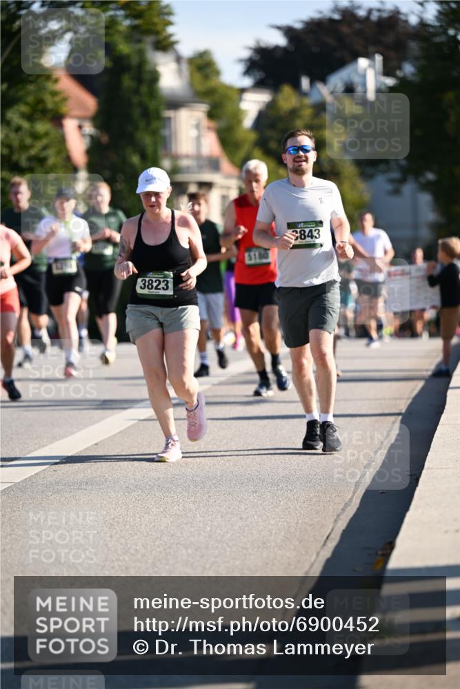 01.09.2024 - BARMER Alsterlauf Dr. Thomas Lammeyer http://msf.ph/oto/6900452 01.09.2024 09:38:04 Laufen 3823, 843 meine-sportfotos.de