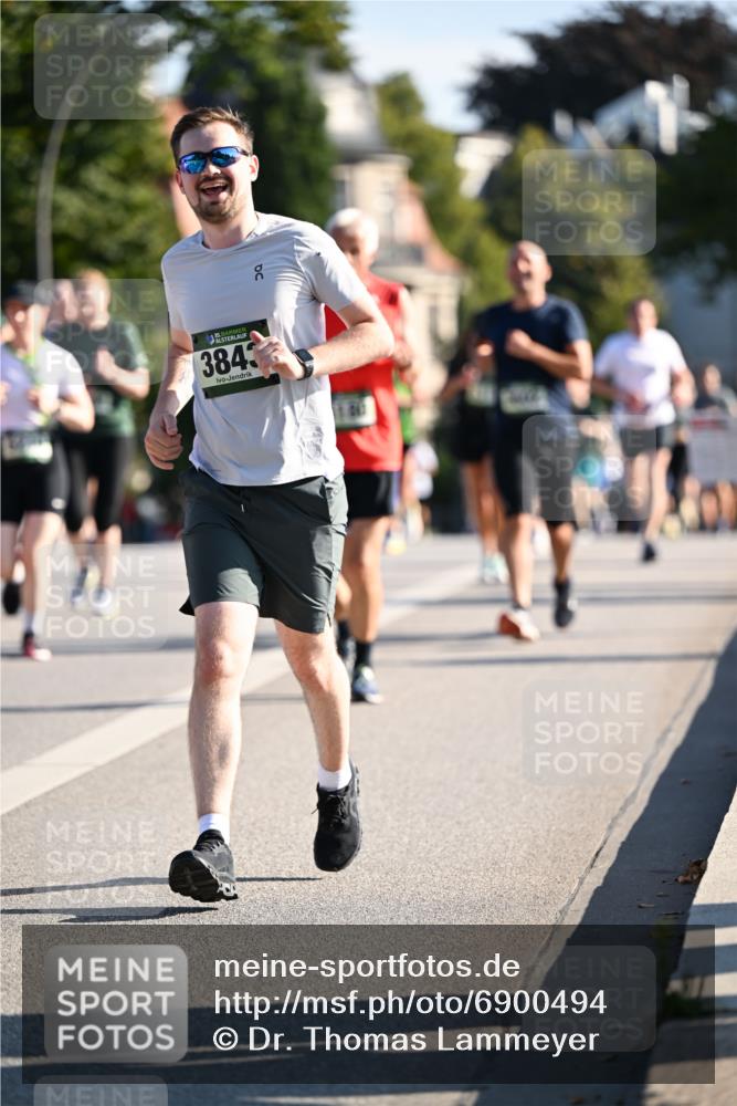 01.09.2024 - BARMER Alsterlauf Dr. Thomas Lammeyer http://msf.ph/oto/6900494 01.09.2024 09:38:05 Laufen 135, 3843 meine-sportfotos.de