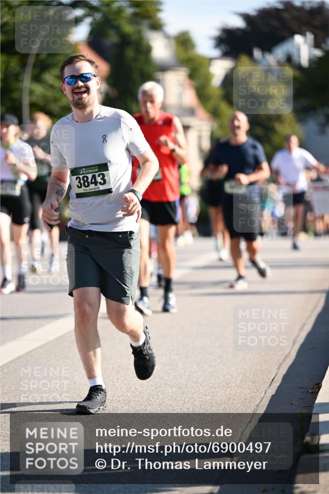 01.09.2024 - BARMER Alsterlauf Dr. Thomas Lammeyer http://msf.ph/oto/6900497 01.09.2024 09:38:05 Laufen 135, 3843 meine-sportfotos.de
