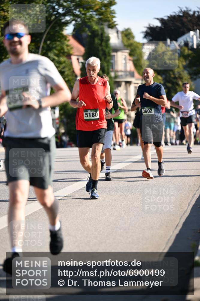 01.09.2024 - BARMER Alsterlauf Dr. Thomas Lammeyer http://msf.ph/oto/6900499 01.09.2024 09:38:06 Laufen 5180, 3602, 1206 meine-sportfotos.de