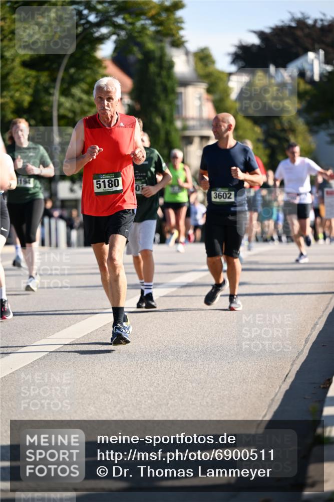 01.09.2024 - BARMER Alsterlauf Dr. Thomas Lammeyer http://msf.ph/oto/6900511 01.09.2024 09:38:07 Laufen 5, 5180, 0, 3602 meine-sportfotos.de