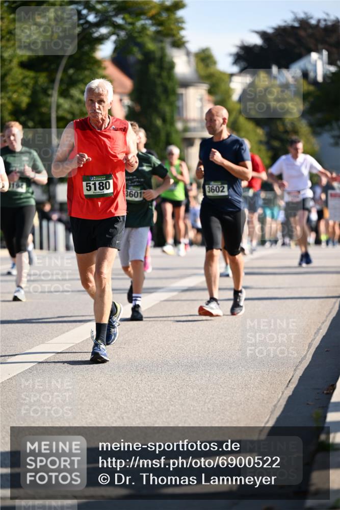 01.09.2024 - BARMER Alsterlauf Dr. Thomas Lammeyer http://msf.ph/oto/6900522 01.09.2024 09:38:07 Laufen 19, 5180, 3601, 3602 meine-sportfotos.de