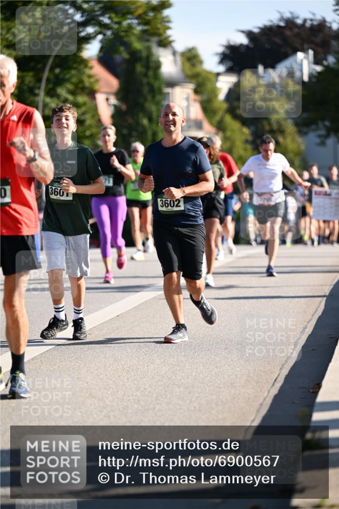 01.09.2024 - BARMER Alsterlauf Dr. Thomas Lammeyer http://msf.ph/oto/6900567 01.09.2024 09:38:08 Laufen 0, 360, 3602 meine-sportfotos.de