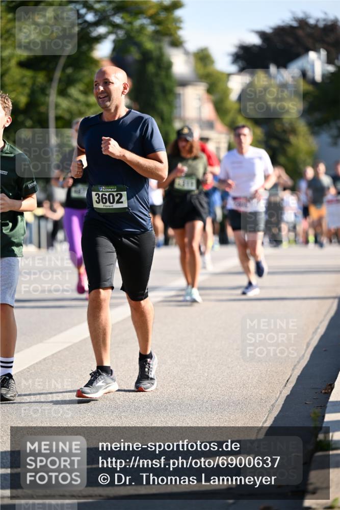 01.09.2024 - BARMER Alsterlauf Dr. Thomas Lammeyer http://msf.ph/oto/6900637 01.09.2024 09:38:09 Laufen 35, 3602 meine-sportfotos.de