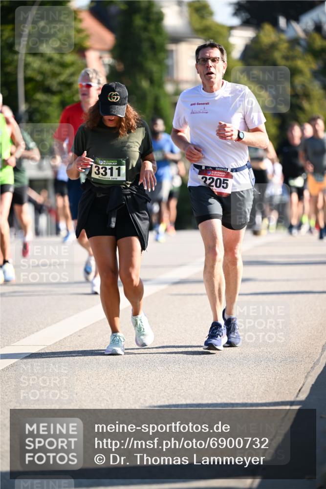 01.09.2024 - BARMER Alsterlauf Dr. Thomas Lammeyer http://msf.ph/oto/6900732 01.09.2024 09:38:11 Laufen 35, 3311, 35, 2205 meine-sportfotos.de