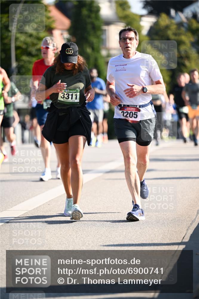 01.09.2024 - BARMER Alsterlauf Dr. Thomas Lammeyer http://msf.ph/oto/6900741 01.09.2024 09:38:11 Laufen 5, 3311, 1635, 2205 meine-sportfotos.de
