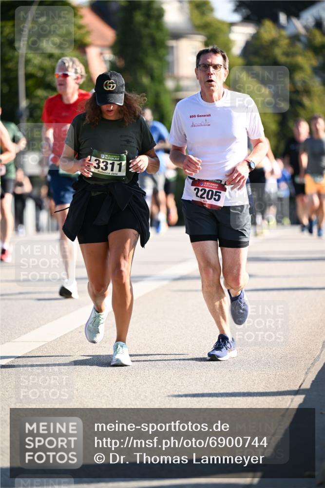 01.09.2024 - BARMER Alsterlauf Dr. Thomas Lammeyer http://msf.ph/oto/6900744 01.09.2024 09:38:11 Laufen 35, 3311, 2205 meine-sportfotos.de