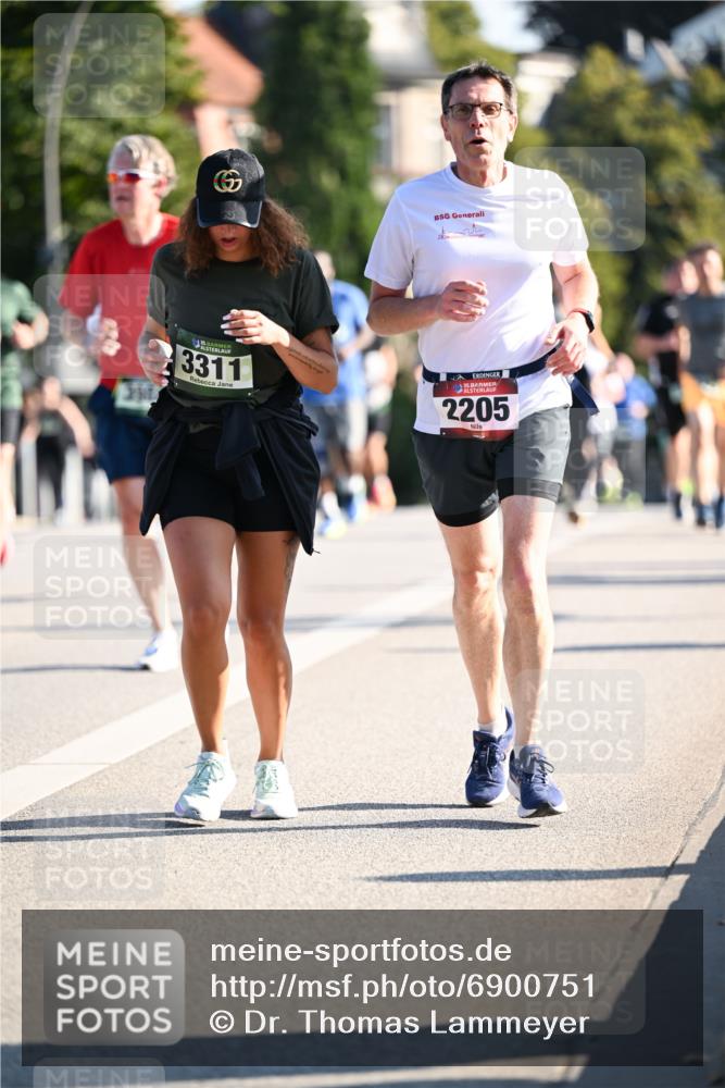 01.09.2024 - BARMER Alsterlauf Dr. Thomas Lammeyer http://msf.ph/oto/6900751 01.09.2024 09:38:11 Laufen 135, 3311, 35, 2205 meine-sportfotos.de
